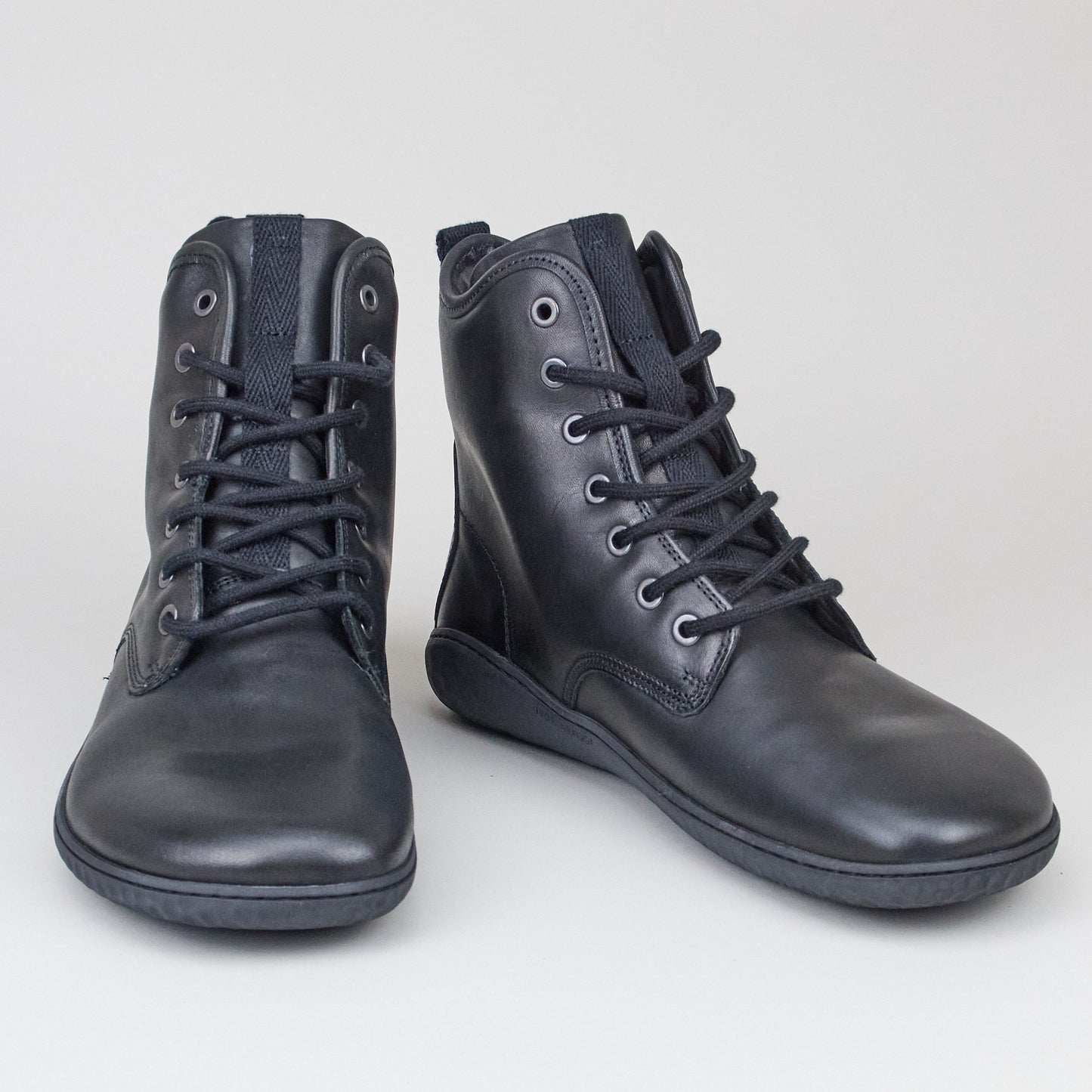 Vivobarefoot SCOTT IV MENS OBSIDIAN LEATHER