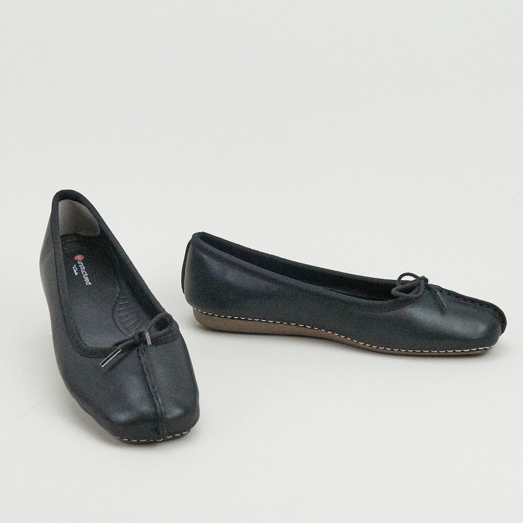 Clarks Freckle Ice Black Leather