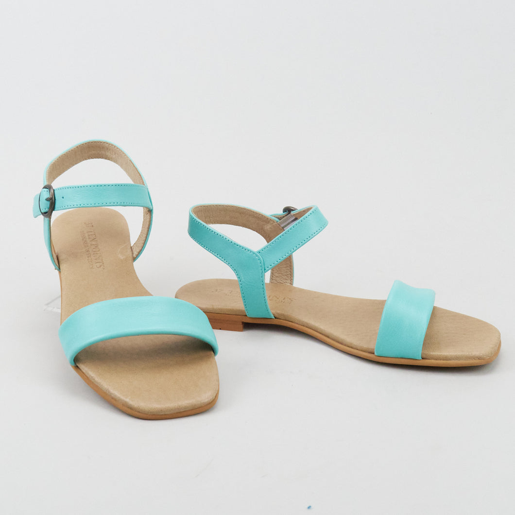 Ten Points Madeleine Velvet Aruba Green